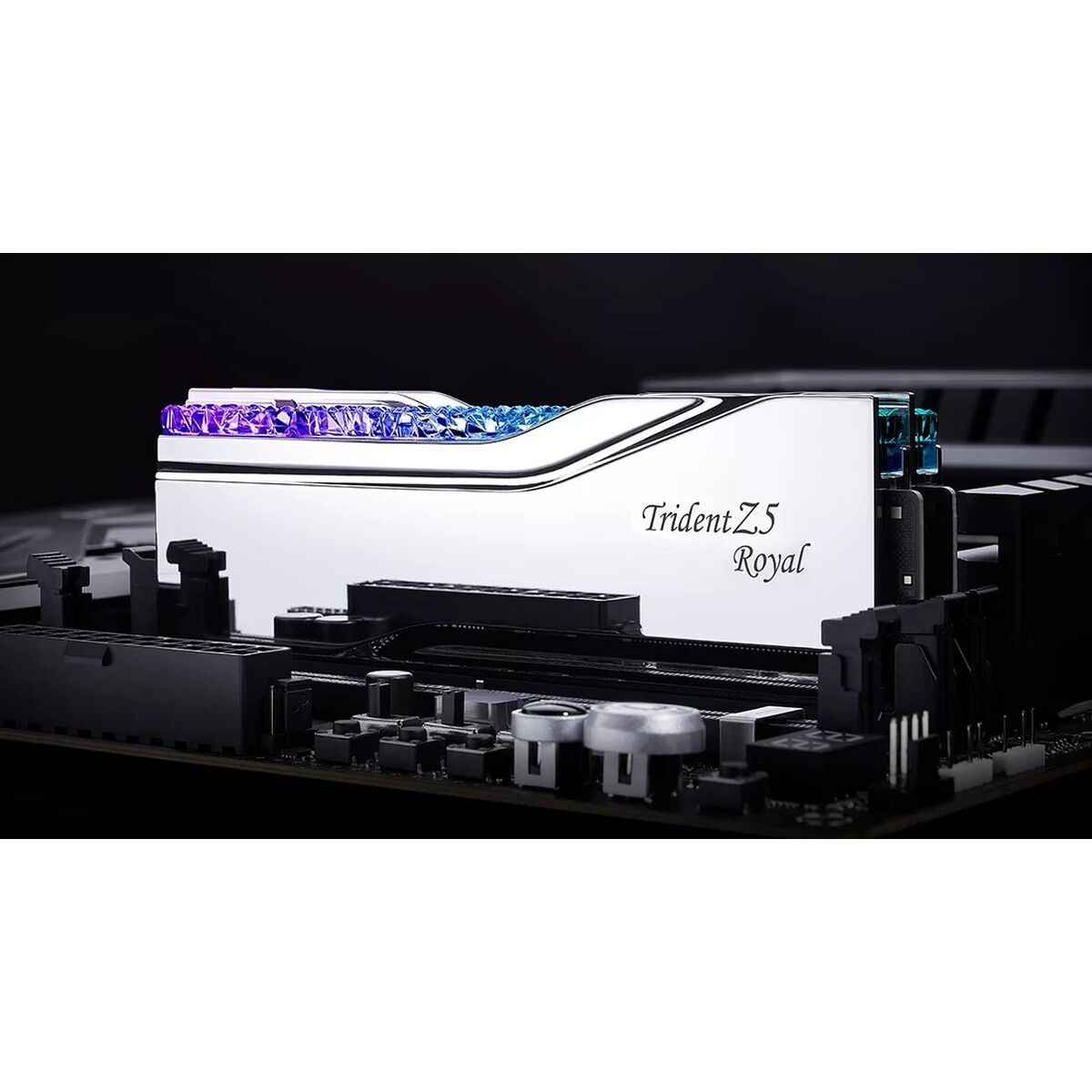 RAM Memory GSKILL TRIDENT Z5 ROYAL RGB 32 GB DDR5 6400 MHz cl39